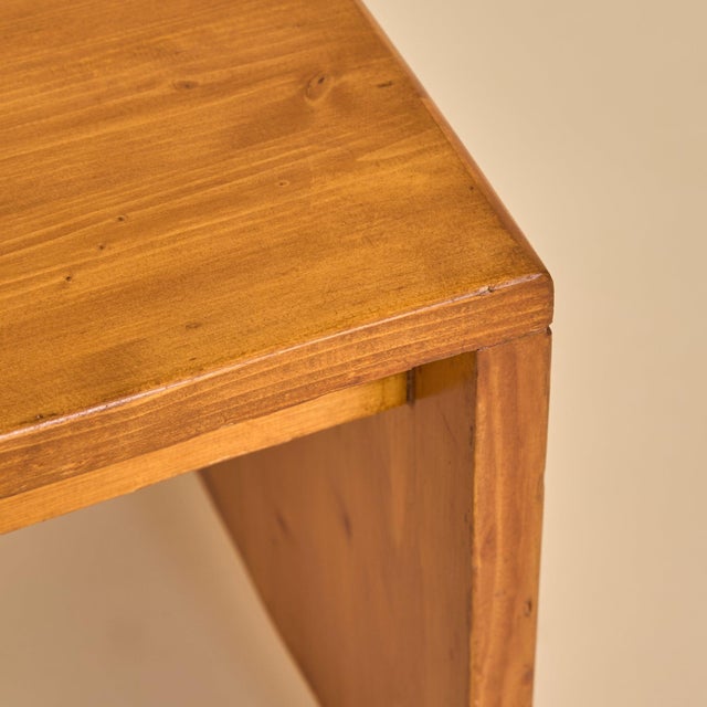 French Pine Coffee Table Attributed to Charlotte Perriand for Les Arcs, 1960s For Sale In Chicago - Image 6 of 11