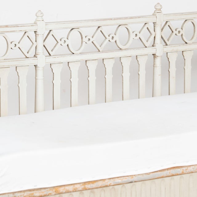 19th Century Swedish Gustavian White Painted Pine Bench Settee With Slat Back For Sale - Image 6 of 13