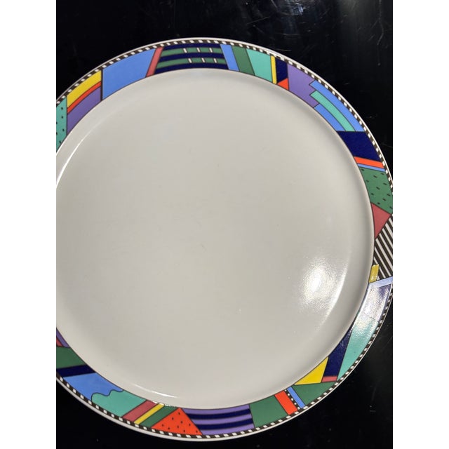 Scenario Metropol Dinner Plates by Barbara Brenner for Rosenthal, 1990s, Set of 3 For Sale - Image 10 of 17