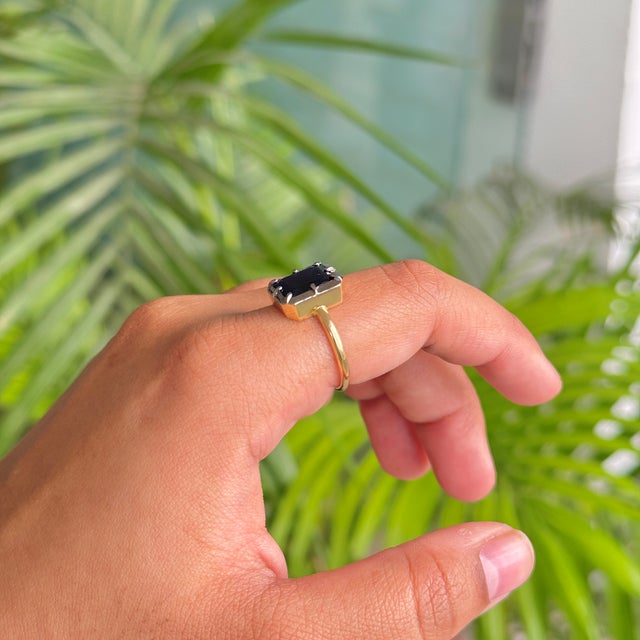 18k Yellow Gold Blue Sapphire & Black Rhodium Art Deco Ring Size 6.5 For Sale - Image 11 of 16