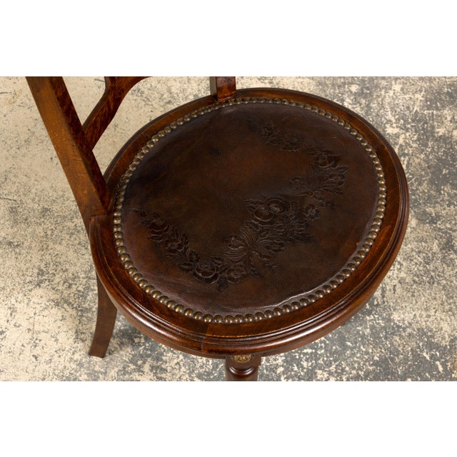 1930s French Art Deco Walnut Dining Chairs With Leather Seats, Set of 8 For Sale - Image 17 of 18