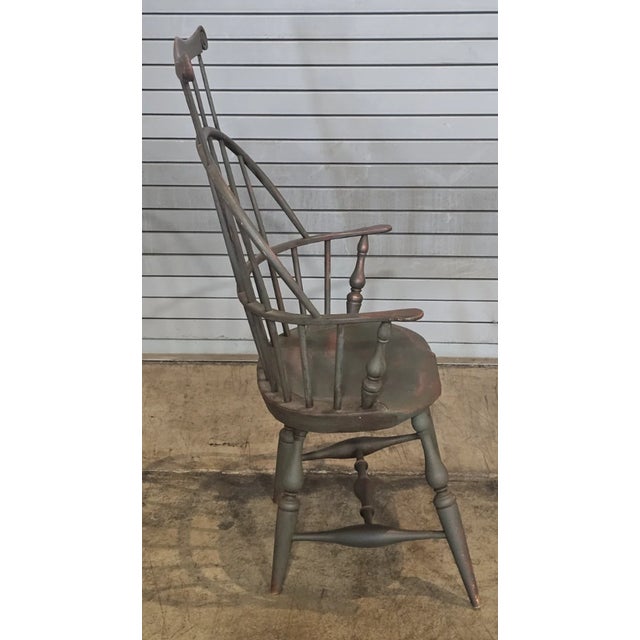 Mid 20th Century Share Benchmade Sack Back W Comb Back Windsor Armchair Green Primitive Finish For Sale In Cleveland - Image 6 of 9