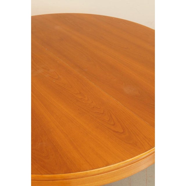 An Exceptional Italian Brutalist Dining Table in Oak, 1970s For Sale - Image 6 of 7