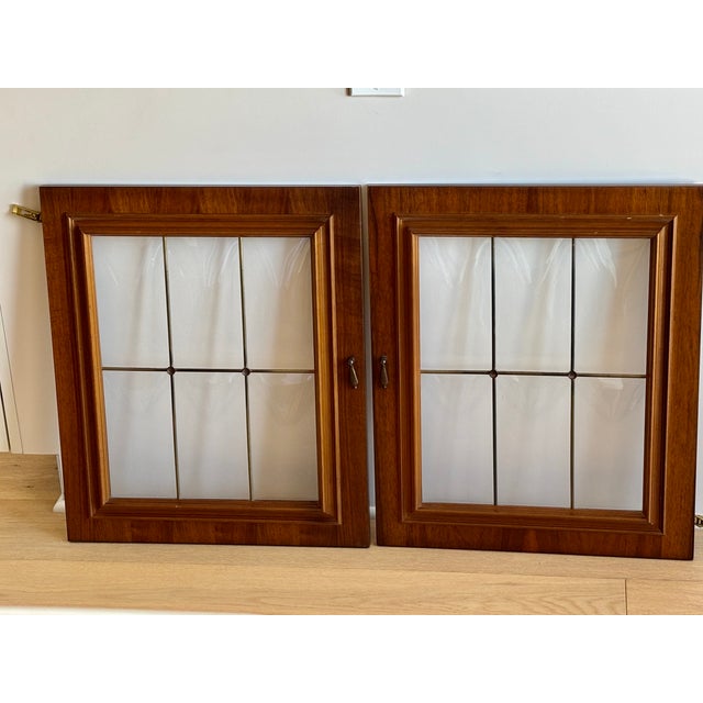 Vintage 70s Pair of Walnut and Convex Leaded Clear Glass Cabinet Doors For Sale - Image 4 of 18