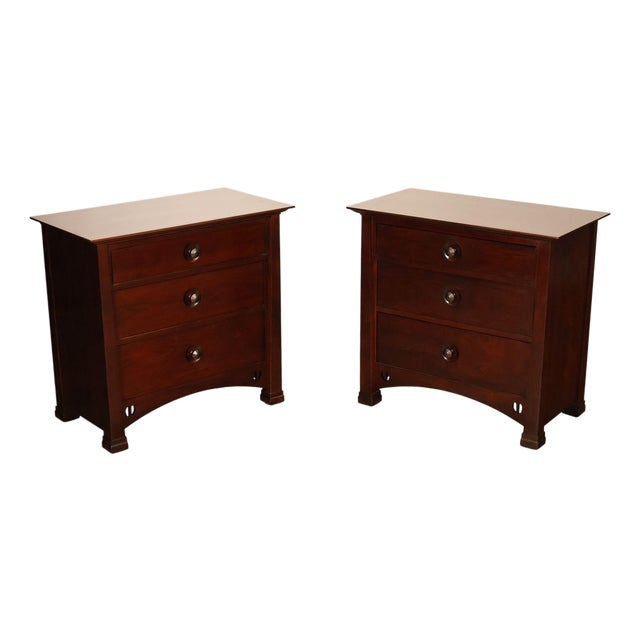 Stickley Edinburgh Collection Pair Of Cherry Nightstands For Sale