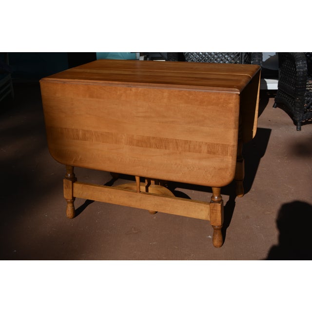 Goldenrod Vintage Watertown Slide Mid Century Maple Wood Extending Drop Leaf Dining Table W/ 3 Leaves For Sale - Image 8 of 15