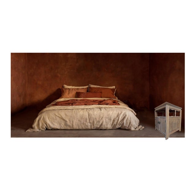 Eggshell Mid 20th Century Pair of Cerused Walnut "Far East" Restored Nightstands/End Tables by Michael Taylor for Baker Furniture For Sale - Image 8 of 14