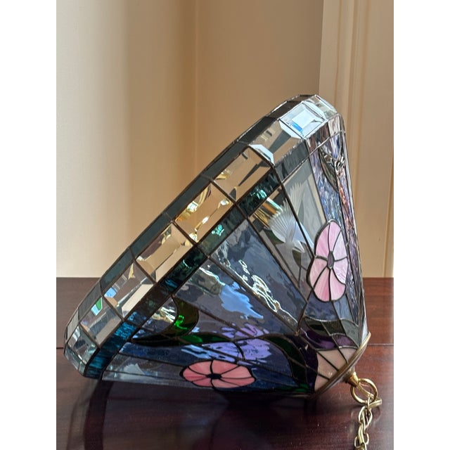 Late 20th Century Vintage Tiffany-Inspired Stained Glass Hummingbird Pendant Lamp For Sale - Image 5 of 18
