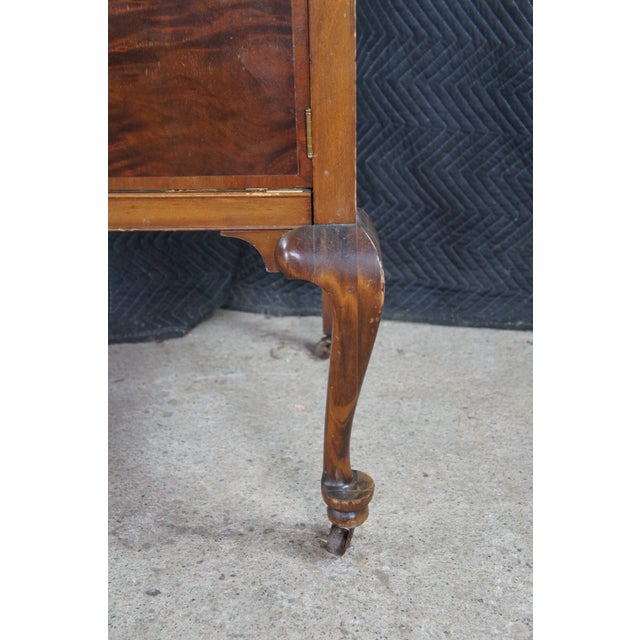 Antique French Country Queen Anne Style Mahogany Burl Buffet Sideboard Server For Sale - Image 16 of 18