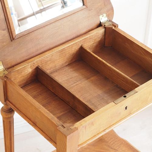 Dressing Table with Beveled Mirror For Sale - Image 4 of 17