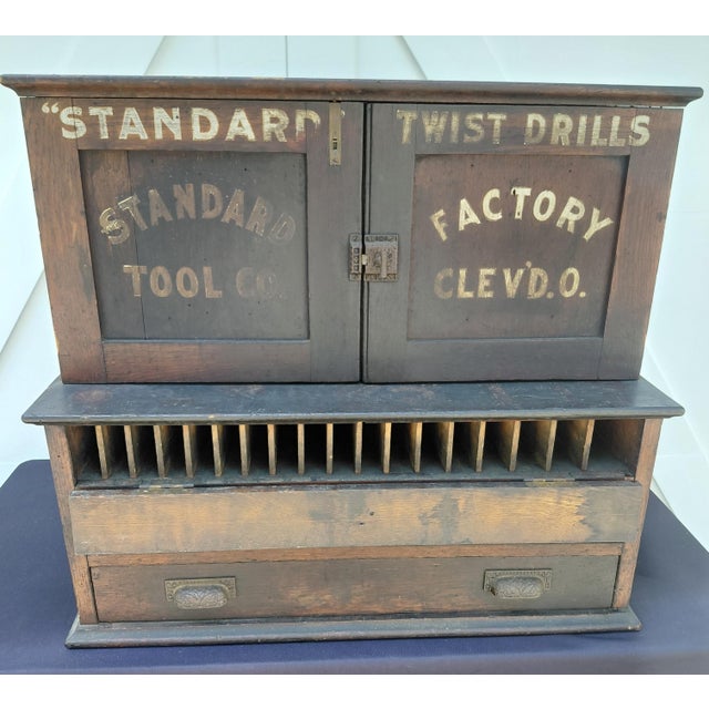1920s Standard Tool Co. Twist Drill Machinists Cabinet Multi Drawer For Sale - Image 9 of 11