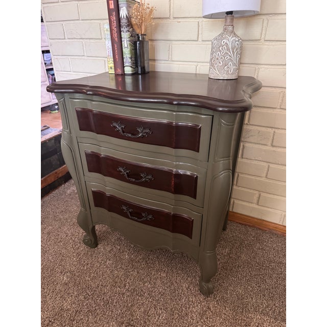 French Provincial 1960s Kent Coffey Dauphine French Provincial Nightstand | Refinished Olive & Mahogany For Sale - Image 3 of 8