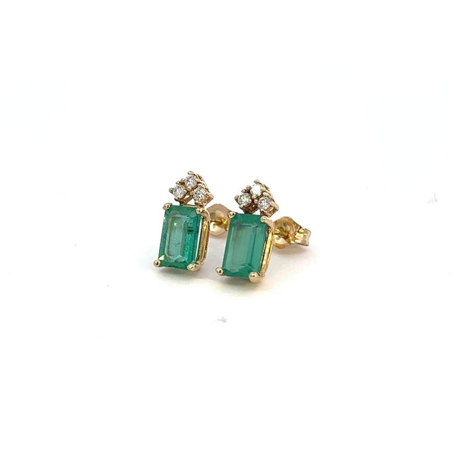 Natural Emerald Diamond Stud Earrings 14k Yellow Gold 1.59 TCW Certified For Sale In New York - Image 6 of 12