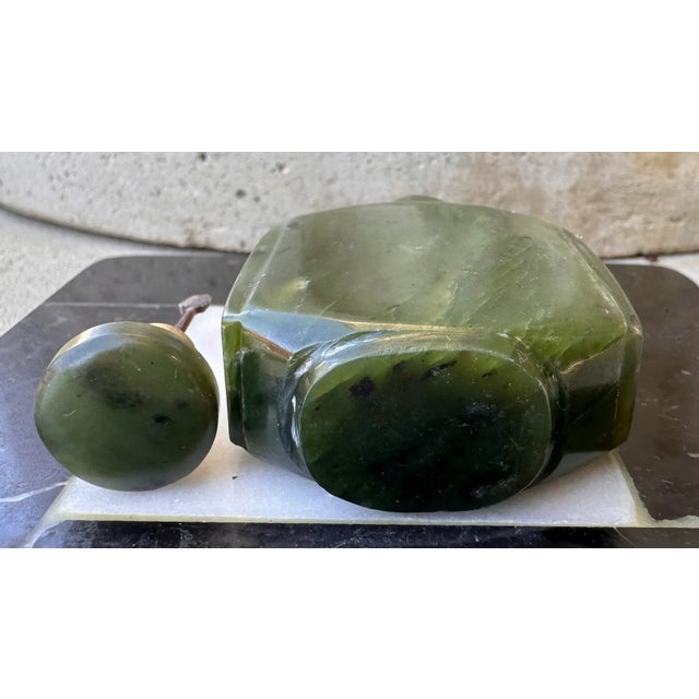1920s Green Jade Art Deco Snuff Bottle With Stopper & Spoon For Sale - Image 10 of 12