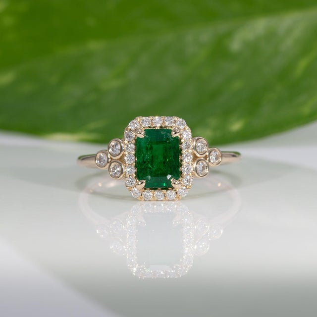 2020s Zambian Emerald Ring With Earth-Mined Diamond Accents in Solid 14k Gold, 7x5mm For Sale - Image 5 of 9