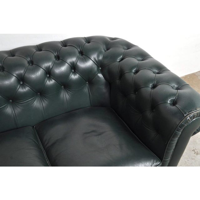 1970s Vintage Chesterfield 2-Seater Sofa, 1970s For Sale - Image 5 of 13