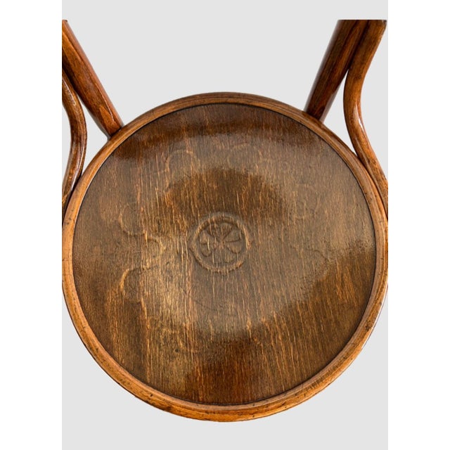 Nr. 96 Chair with Relief from Thonet, 1902 For Sale - Image 6 of 9