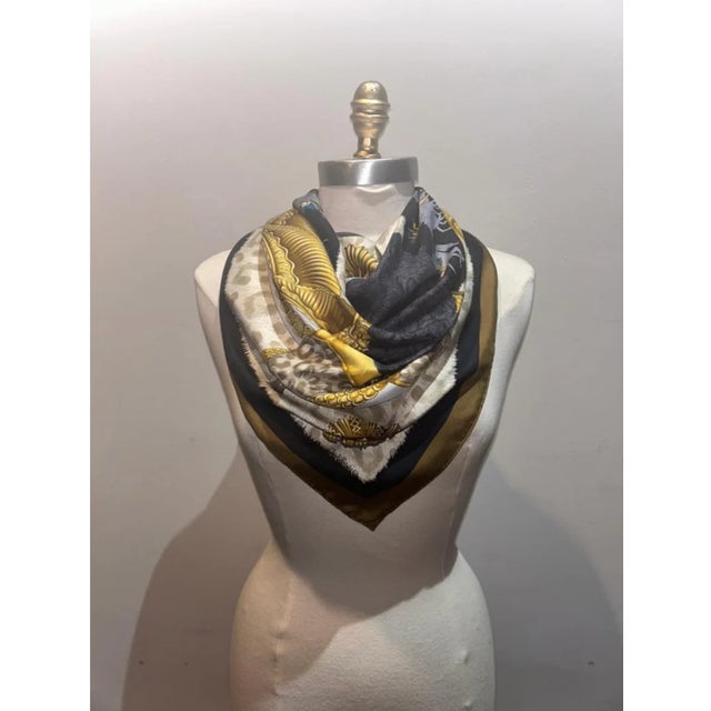 Hermes Casques et Plumets silk scarf In Olive and Black For Sale - Image 9 of 11