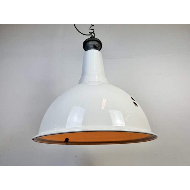 Large British Industrial White Enamel Factory Pendant Lamp from Benjamin, 1960s For Sale - Image 16 of 18