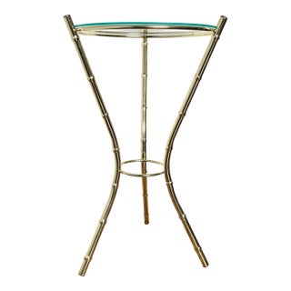 Vintage 23" Faux Bamboo Brass-Tone Metal & Glass Plant Stand – Hollywood Regency / Chinoiserie For Sale