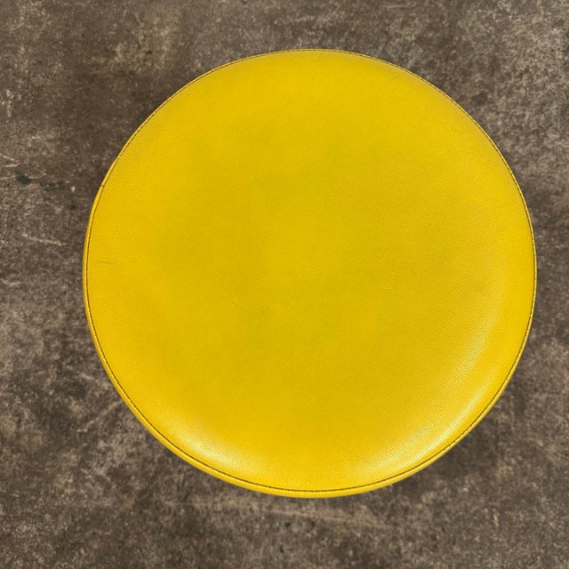 Mid-Century Modern Knoll Saarinen Tulip Base Swivel Stool For Sale - Image 3 of 11