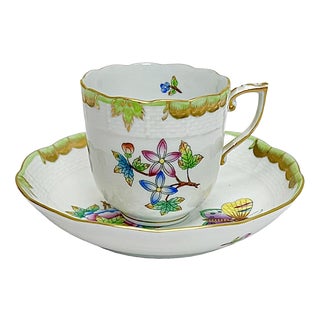 Queen Victoria 707 Cup and Saucer from Herend Hungary, 1960s, Set of 2 For Sale