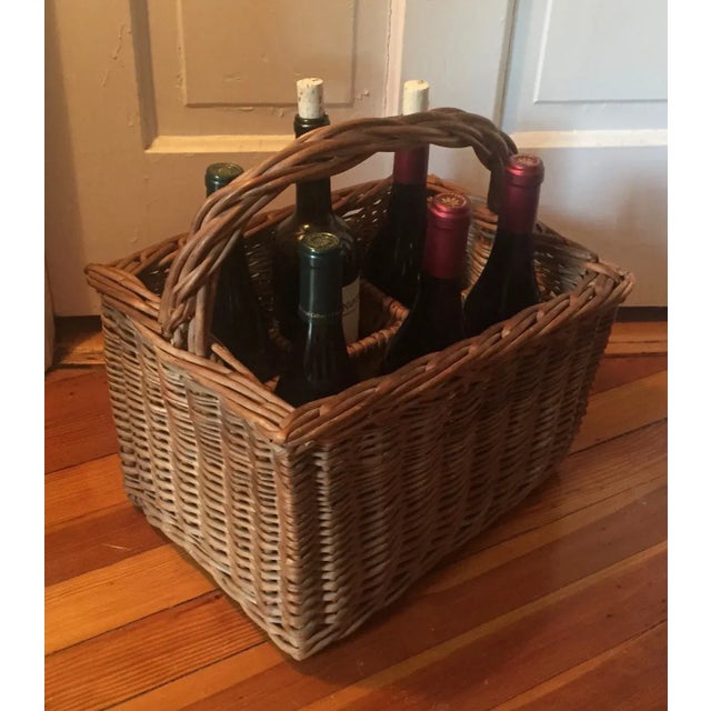 Antique 1910 French Wicker Basket Bottles Caddy For Sale In New York - Image 6 of 14