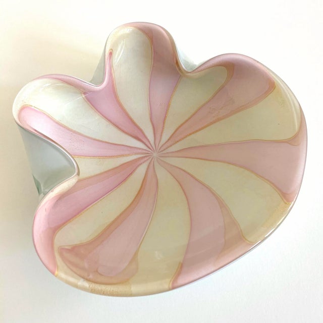 This vintage Mid Century Modernist Alfredo Barbini Italian Murano art glass pink & white gold leaf fleck pinwheel stripe...