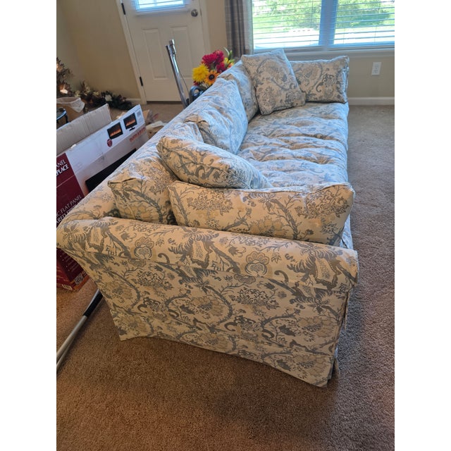 Mid-Century Modern 1970s Henredon Fine Furniture 84" Bench-Cushion Sofa and Matching Wing Chair – Feather/Down Cushions – Excellent Condition For Sale - Image 3 of 12