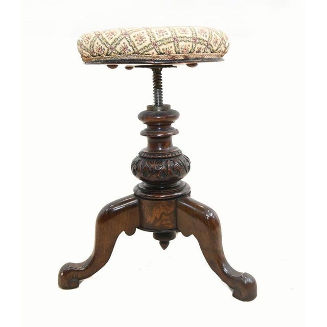 Wood Victorian Adjustable Height Piano Stool in Carved Walnut, 1860s For Sale - Image 7 of 9