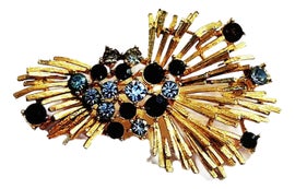 Example of Brooches in Las Vegas
