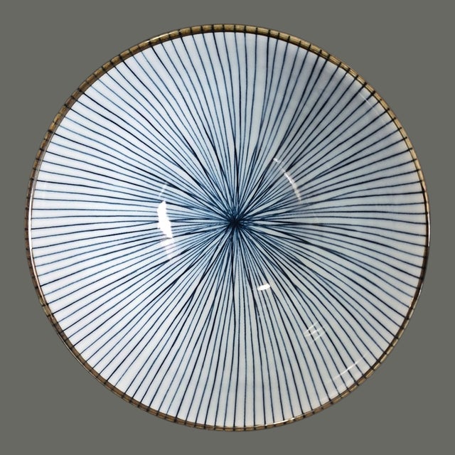 Japanese Late 20th Century Japanese Blue & White Sensuji Lines Serving Bowls - a Pair For Sale - Image 3 of 8