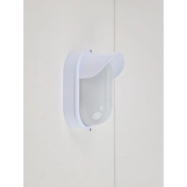 White Vintage Simes Oval Tipo 200 Outdoor Wall Lamp in White Metal and Glass, Italy, 1980s, Set of 8 For Sale - Image 8 of 16