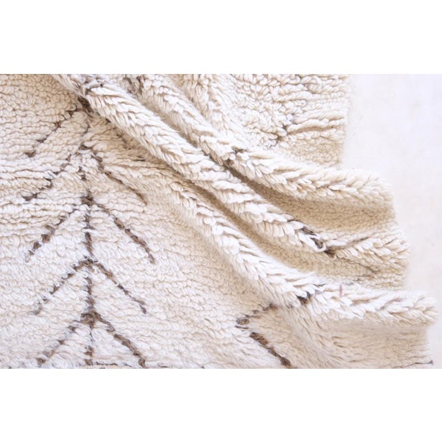 1980's Moroccan Kilim Beni Ourain Wool Rug - 10.5 X 6.2 Ft For Sale - Image 12 of 12