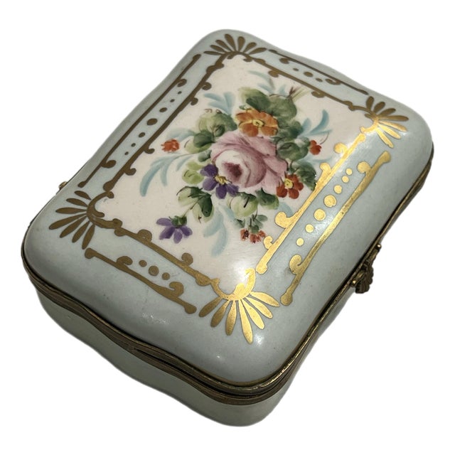 Vintage Limoges Porcelain Peint Main Light Blue & Gold Floral Dresser Trinket Box For Sale