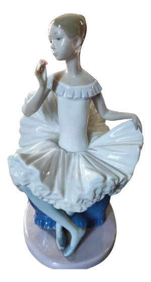 A Dream Come True Figurine in Porcelain by Nao for Lladró, 1983
