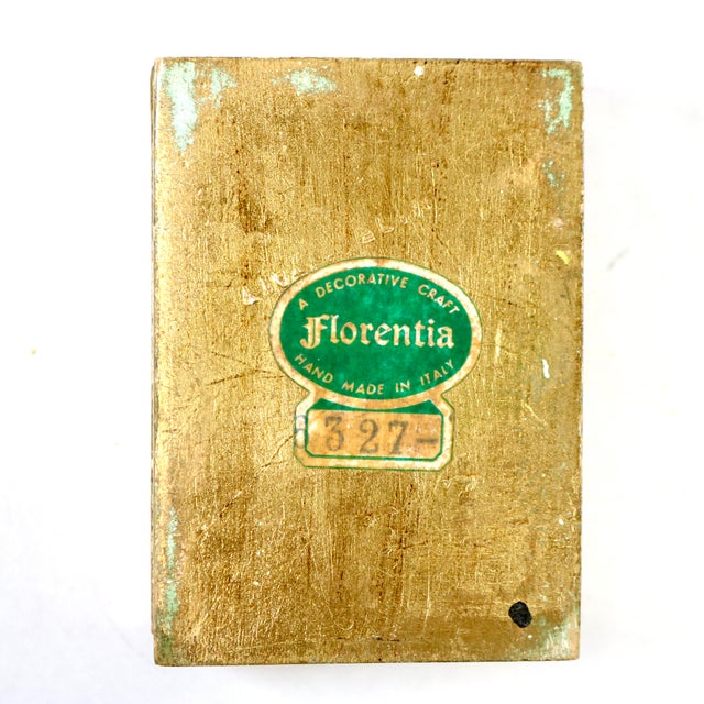 Early 20th Century Florentia King's Ship Dressed With Flags of Different Nations Decoupage Gilded Wooden Box For Sale - Image 14 of 15