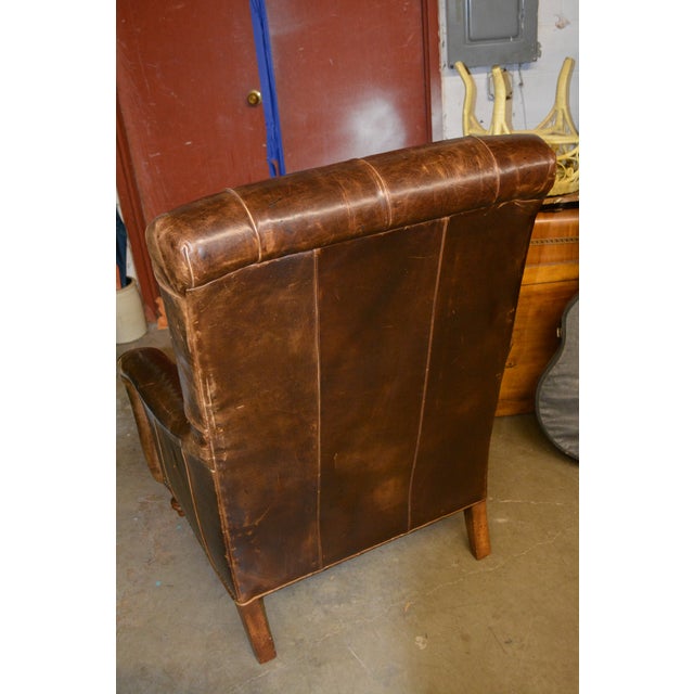 Farmhouse 1990s Pair Tufted Back Brown Leather Arm Club Chairs High Back - English Library / Cigar Lounge For Sale - Image 3 of 17