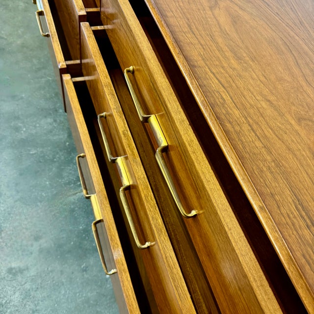 Vintage Chest of Drawers in Wood, 1950s For Sale - Image 9 of 10