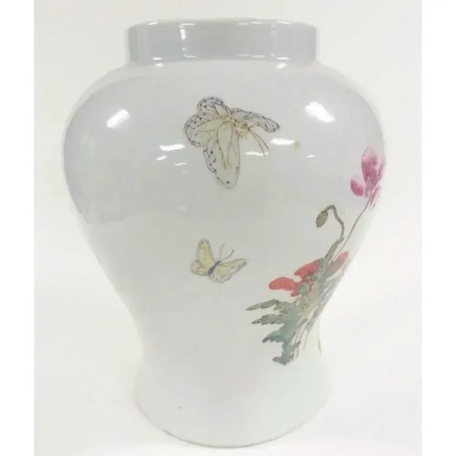Chinese Mid 20th Century Lotus Design Famille Rose Temple Jar For Sale - Image 3 of 5