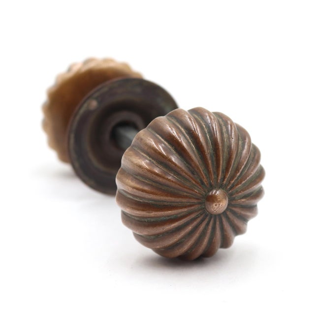 Traditional Vintage Bronze Fluted Passage Door Knob & Plate Set For Sale - Image 3 of 11