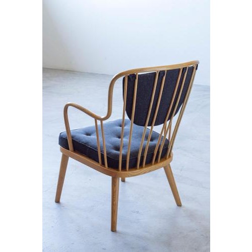 Arm chair designed by Aage Herman Olsen. Produced by Kocks Snickerifabrik in Sweden during the 1940-50s. Made from solid...