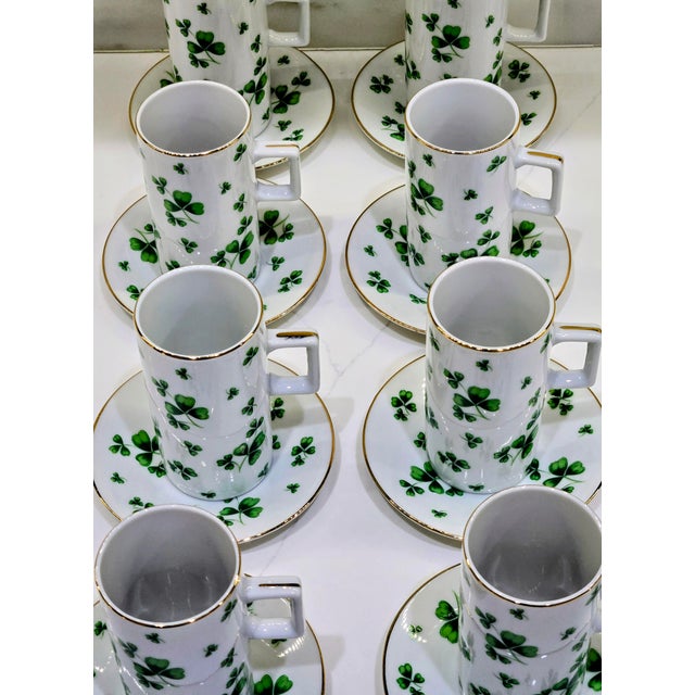 Vintage Neiman Marcus Shamrock Demitasse Cups & Saucers With Gold Trim – Set of 8 For Sale - Image 9 of 13