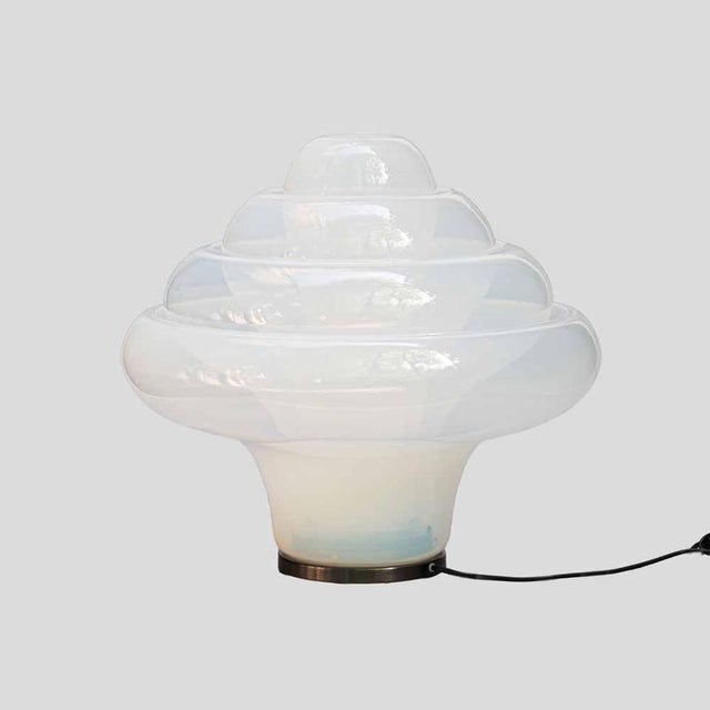 Lotus lamp lt305 from av mazzega. The iconic “lotus” lamp lt305, manufactured by av mazzega, is crafted from hand-blown...