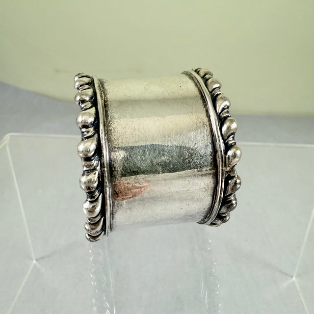 1900 - 1909 Sterling Silver Wide Napkin Ring – Scroll Banded For Sale - Image 5 of 7