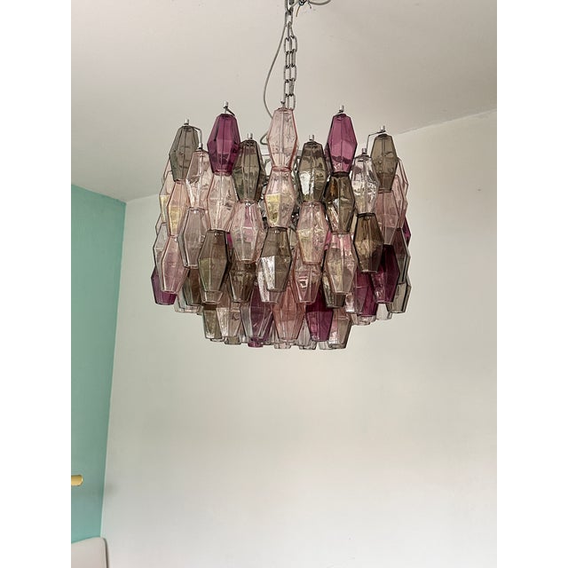 Mid-Century Modern Contemporary Violet “Poliedri” Murano Glass Chandelier in Venini Style For Sale - Image 3 of 8