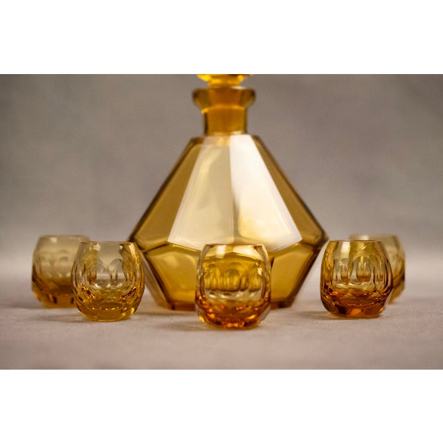 Art Deco Carafe and Liqueur Glasses in Frosted Orange Faceted Glass by Rudolf Eschler for Moser Karlsbad, 1940s, Set of 6 For Sale - Image 3 of 18
