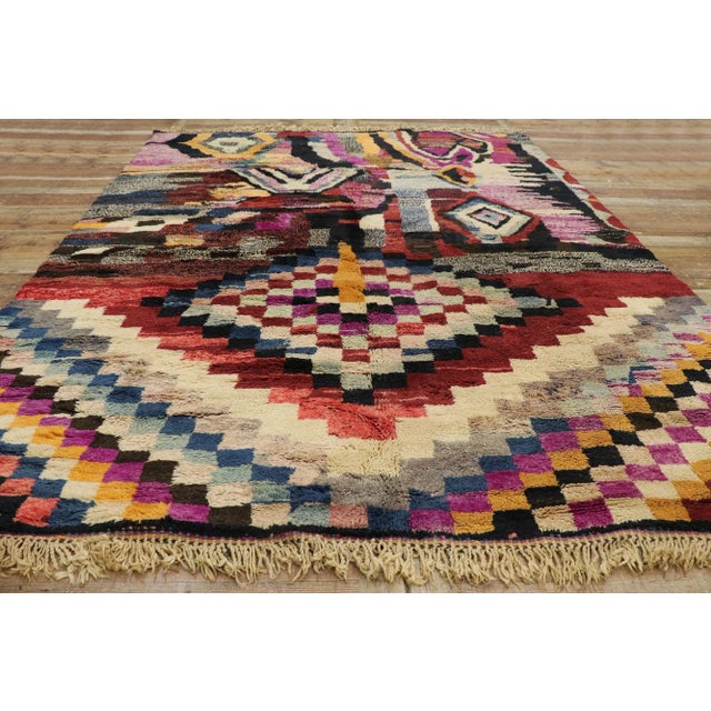 Textile Beni Mrirt Moroccan Rug, 08'09 X 11'01 For Sale - Image 7 of 9
