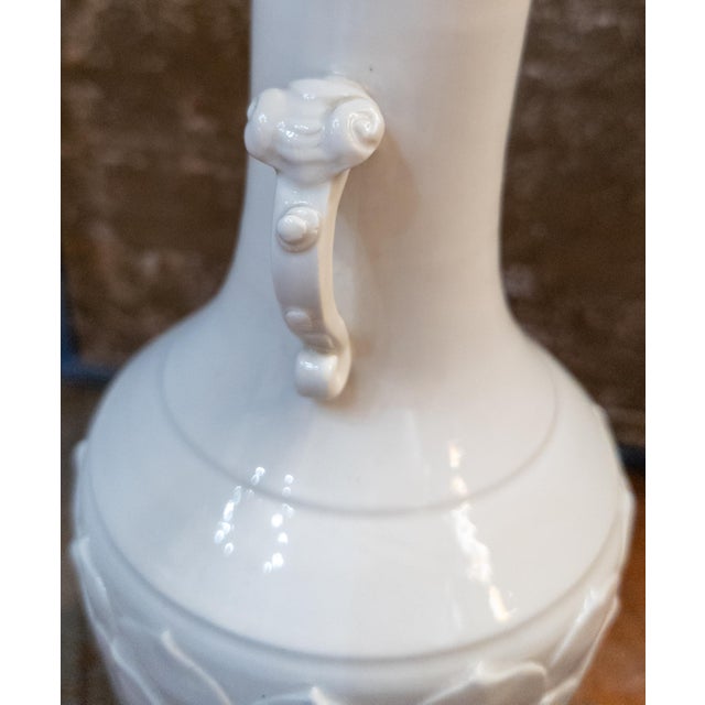 White 20th Century Chinese Chinoiserie Republic Period Blanc De Chine Vase, Dehua Kiln For Sale - Image 8 of 15