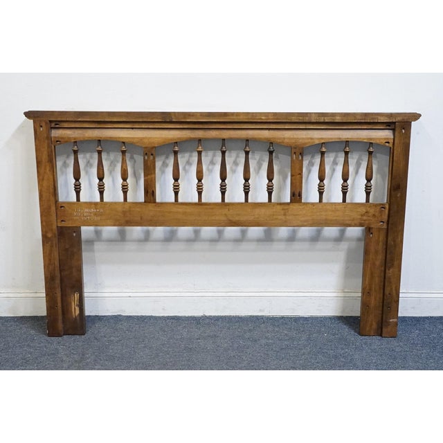 Late 20th Century Ethan Allen Classic Manor Collection Solid Maple Queen Size Spindle Headboard 15-5634-5 For Sale - Image 5 of 7